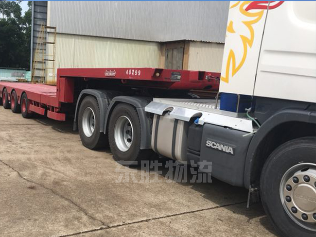 超長、超寬、超高貨物運輸?shù)桨拈T，澳門矮排車運輸案例圖