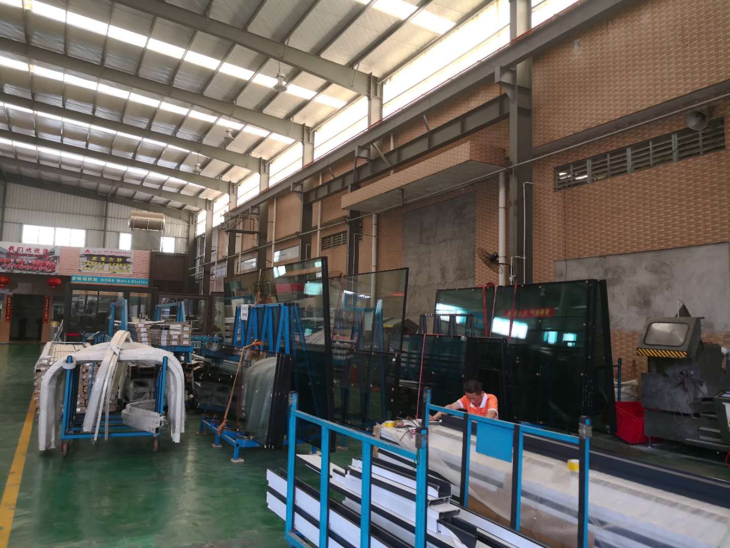 深圳東勝物流，香港提貨、交倉、香港本地派送業務